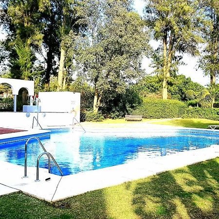 Апартаменты Apartamento Con Vistas Al Campo De Golf Y Piscina Фуэнхирола Экстерьер фото